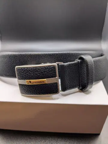 Aquascutum 블랙 가죽 벨트