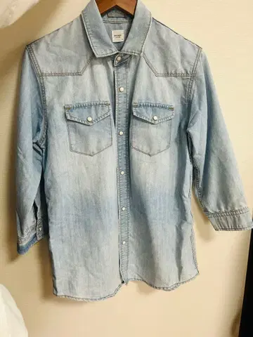 라이트 블루 데님 셔츠 M 사이즈