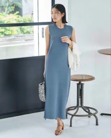 STYLE DELI 뉴앙스 실의 샤리감 슬리브리스 I라인 원피스