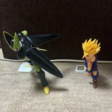 드래곤볼 셀 트렁크스 피규어 세트