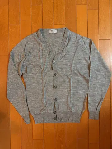 [ 새상품급 ] 존스메들리 V넥 가디건 실버 S 사이즈 영국제