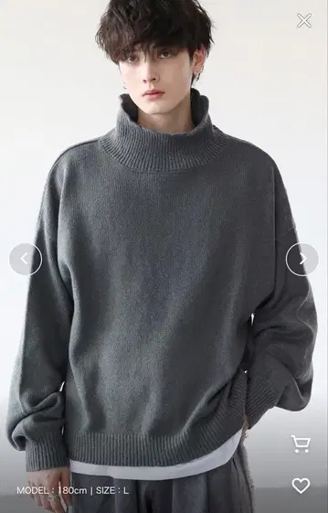 차콜 L 터틀넥 스웨터