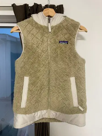 patagonia 후드 부착 보아 플리스 베스트