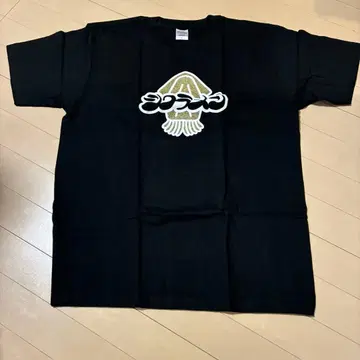 시클라멘 T셔츠 L 사이즈 블랙