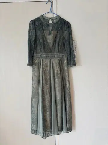 엘레강트한 그린 계열 레이스 드레스