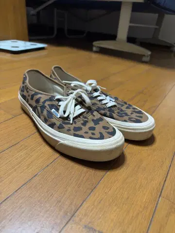 반스 레오파드 스니커즈