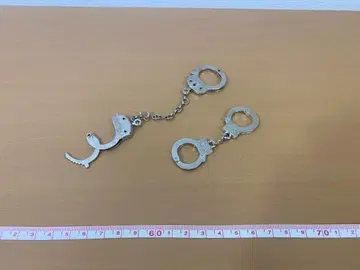 1/3 인형 사이즈 금속제 수갑 + 페이크 수갑