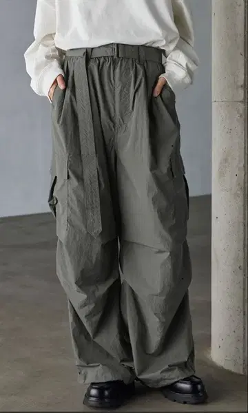 그레이 와이드 팬츠