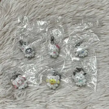 산리오 캐릭터즈 가챠 메지루시 액세서리 후와후와 스노우 컴프