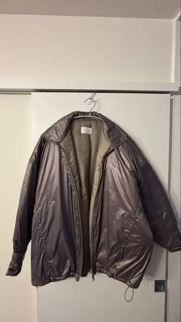 실버 나일론 다운 자켓