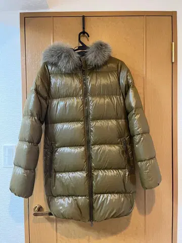 DUVETICA 다운 코트 사이즈 42/L 카키