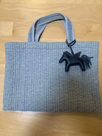 누비백 페가수스 참 포함