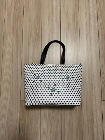 GUESS 게스 BRITTA TOTE 토트백