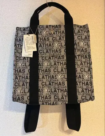 새상품 CLATHAS 클레이사스 카멜리아 무늬 로고 백팩