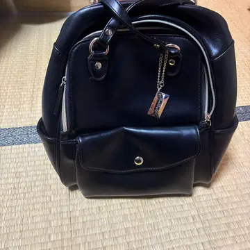 [ 새상품급 ] a.v.v 백팩