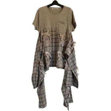 미키오 사카베 mikiosakabe 그레이 반팔 미니 원피스