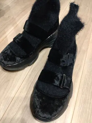 오리엔탈 트래픽 통굽 삭스 스니커즈