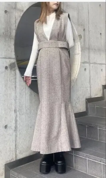 MERULA 머메이드 오버롤 스커트 베이지 허리 벨트 포함