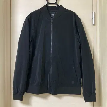 ZARA 블랙 점퍼 XL