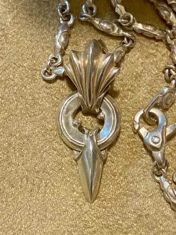 LION HEART-라이온 하트- 'HOWL' 팬던트 목걸이