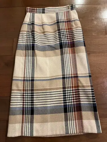 EMMEL REFINES 체크 무늬 타이트 스커트