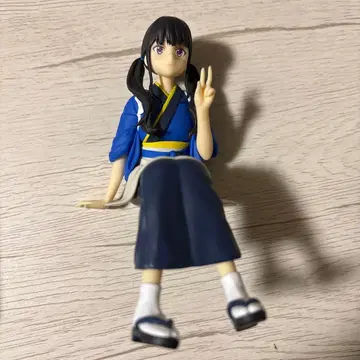 리코리스 리코일 타키나 피규어