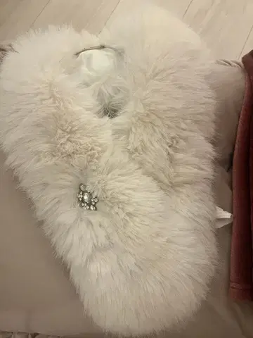 CELFORD 브로치 포함 퍼 숄