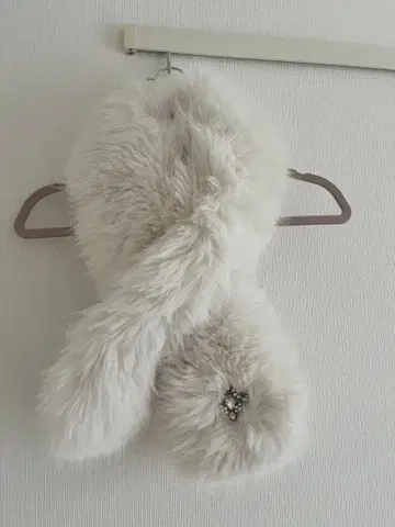 CELFORD 브로치 포함 퍼 숄