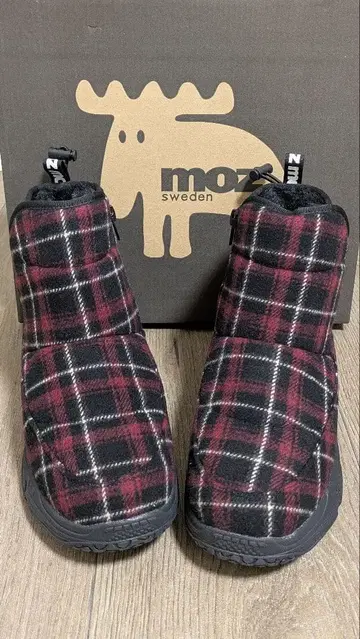 컨디션 최상 moz 빨검 체크 숏부츠 24.5cm