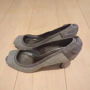 DIANA 그레이 오픈토 하이힐