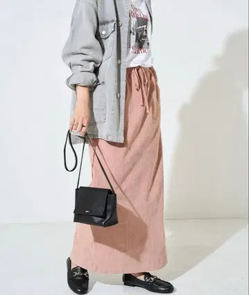 새상품 프릭스스토어 코듀로이 스커트