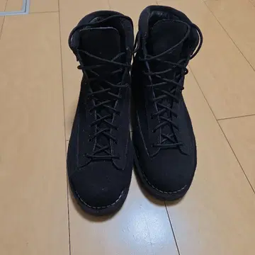 대너 뷰티앤유스 별주 GORE-TEX 블랙 스웨이드