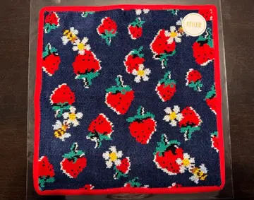 페이러 뮤베일 스트로베리 세레나데 레드헴 타월 손수건