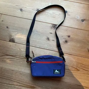 gregory 그리골리 패디드 숄더 파우치 M 사이즈 구 로고