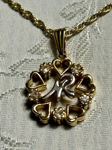 니나리치 하트 큐빅 목걸이