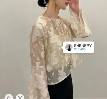 [ 새상품급 ] SHENERY 벨 슬리브 2WAY 블라우스 화이트