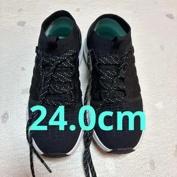 언더아머 HOVR 24.0cm 트레이닝 스니커즈