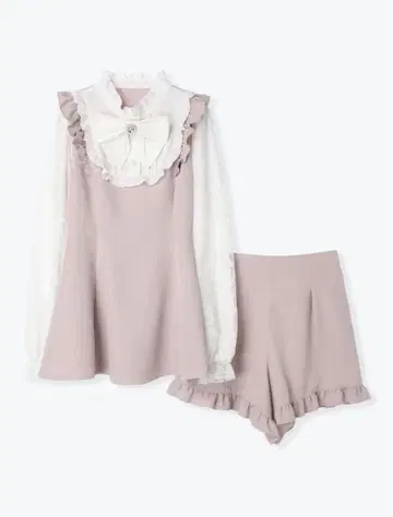 프릴 달린 연보라색 셋업