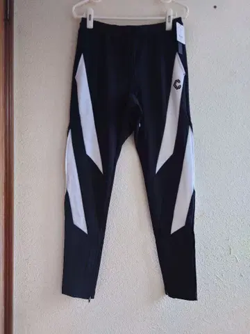 레어 CRONOS 슬림핏 조거 팬츠 L 블랙/화이트