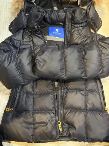 블루 레이블 크레스트브릿지 다운 자켓 38 네이비