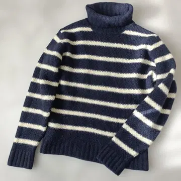 스테디셀러 인기 매킨토시 울 터틀넥 보더 니트 네이비