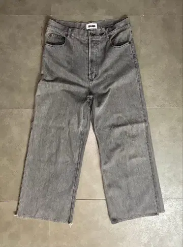 Magliano 마리아노 블랙 데님 페이드