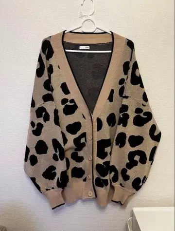 GYDA 레오파드 무늬 가디건