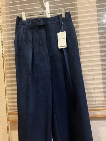 가격 인하_spic and span 네이비 와이드 팬츠 더블 버튼