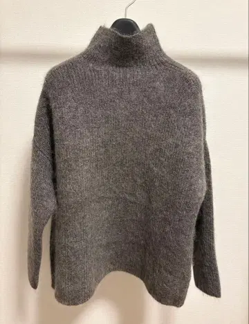 SACRA 모헤어 알파카 하이넥 풀오버 니트&스커트 셋업