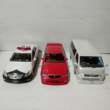 아오시마 1/24 마제스타 크라운 순찰차 2대 세트