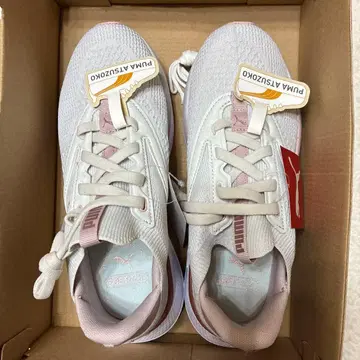 PUMA ASTUZOKO 스니커즈 화이트/핑크