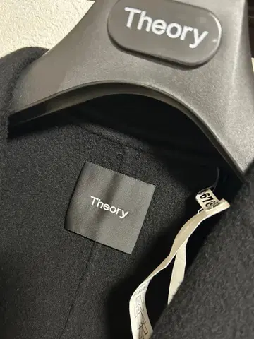 거의 미사용 클리닝 완료 띠어리 캐시미어 혼방 블랙 S