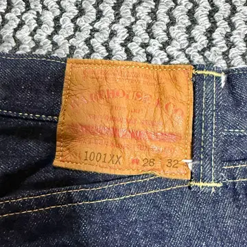 WAREHOUSE 1001XX W28 L32