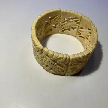 조각 무늬 뱅글